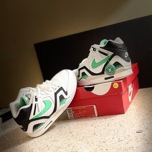 Nike Air Challenge II Size 9